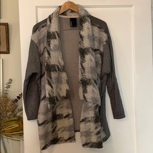 SOLD Cotton/wool t-shirt like open sweater